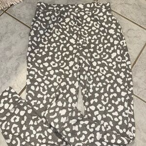 32 Degrees Gray and White Sleepwear